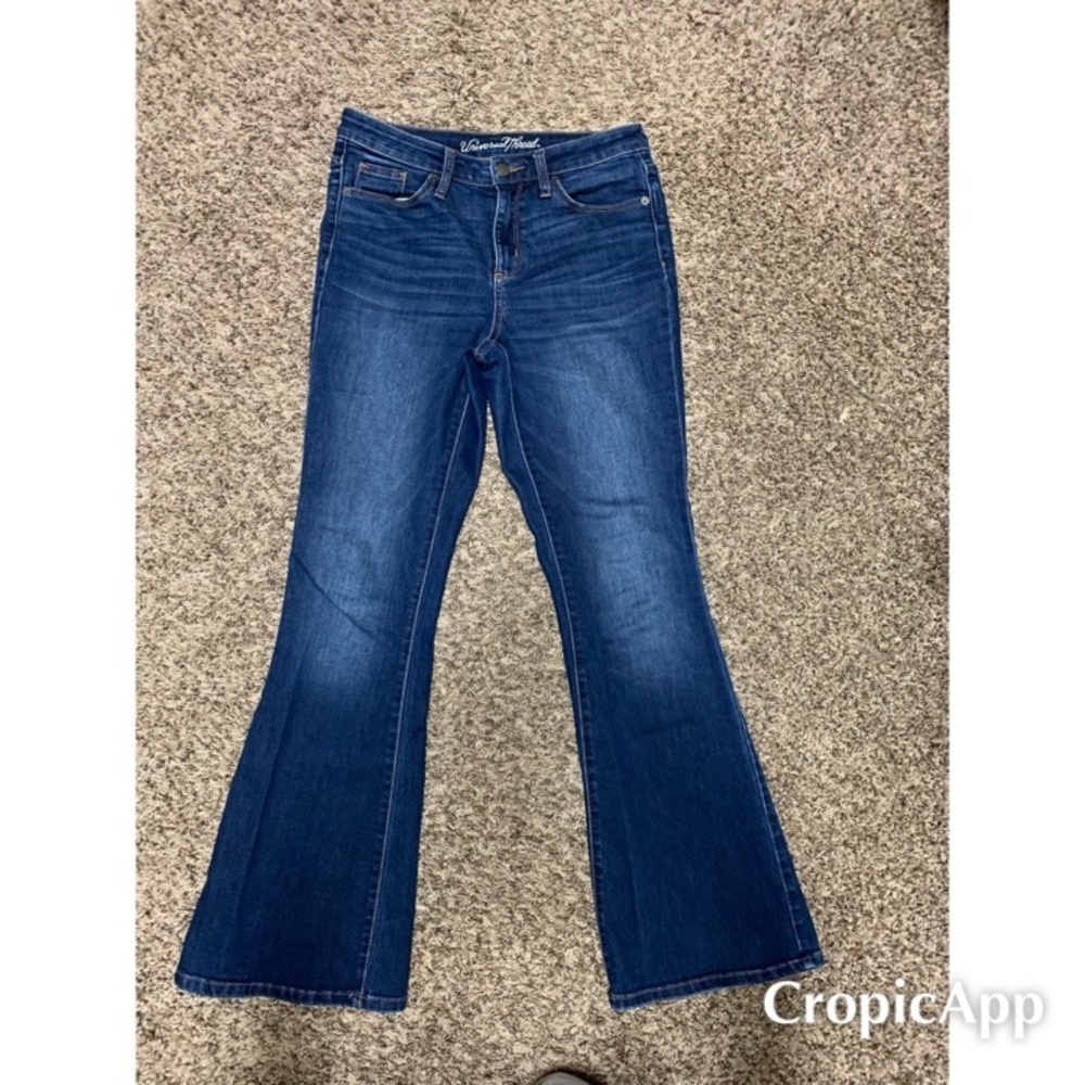 High Rise Flare Jeans- Sz 6 short